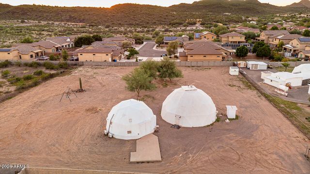 3115 W CAVEDALE Drive, Phoenix, AZ 85083