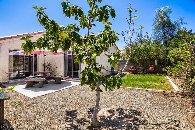 7099 Shadow Crest Drive, Las Vegas, NV 89119