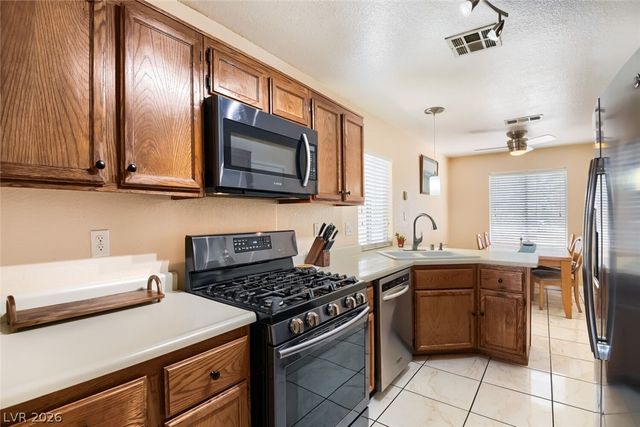 7099 Shadow Crest Drive, Las Vegas, NV 89119