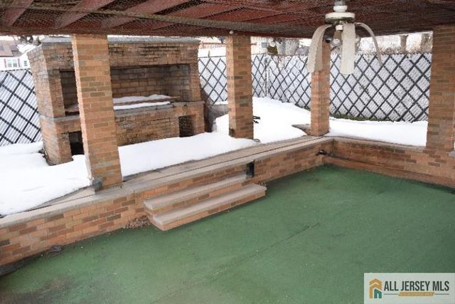 48 Baier Avenue, Somerset, NJ 08873