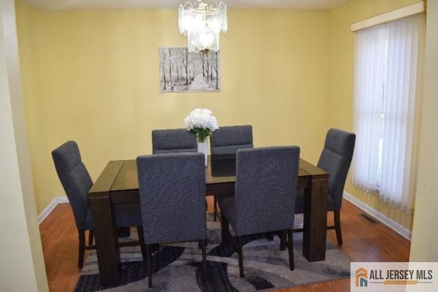 48 Baier Avenue, Somerset, NJ 08873