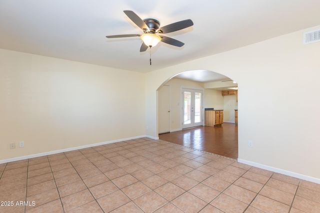 1813 E ELLIS Drive, Tempe, AZ 85282