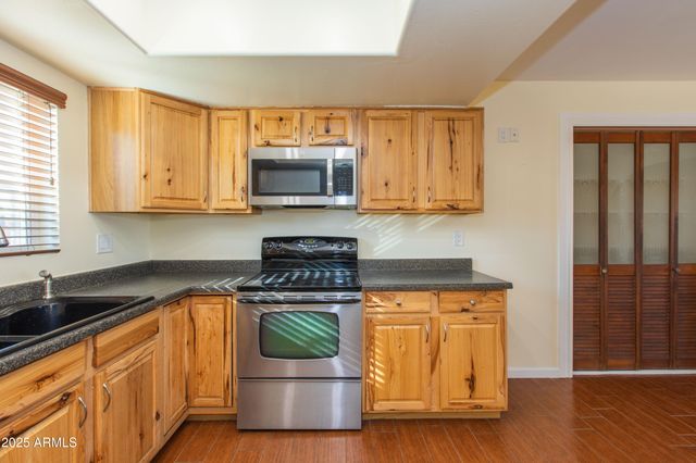 1813 E ELLIS Drive, Tempe, AZ 85282