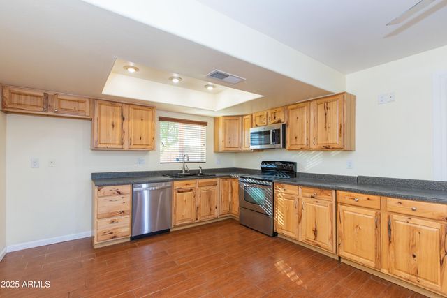 1813 E ELLIS Drive, Tempe, AZ 85282