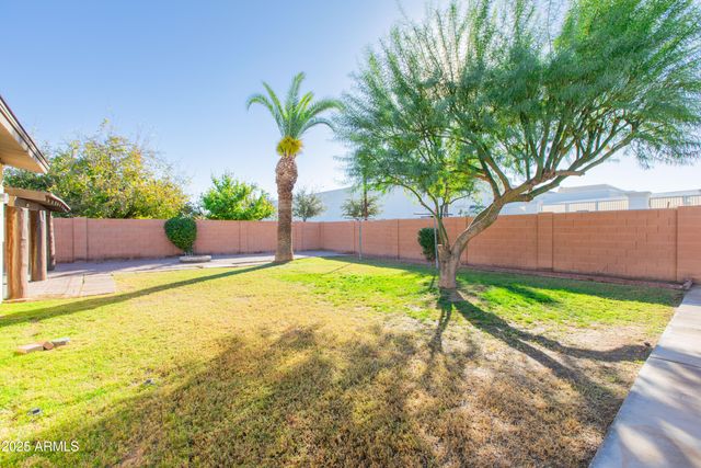 1813 E ELLIS Drive, Tempe, AZ 85282