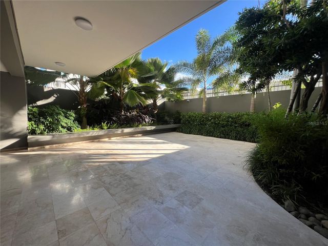 81 KINGS COURT 15A, San Juan, PR 00911