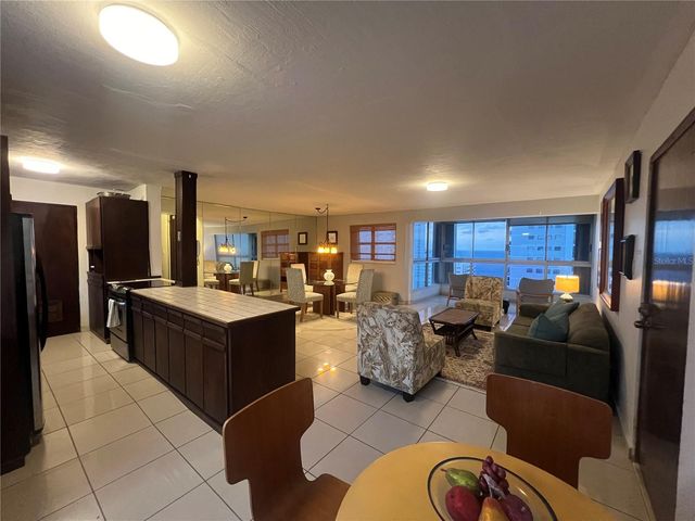 81 KINGS COURT 15A, San Juan, PR 00911