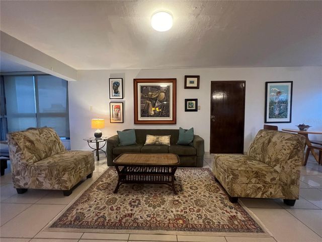 81 KINGS COURT 15A, San Juan, PR 00911