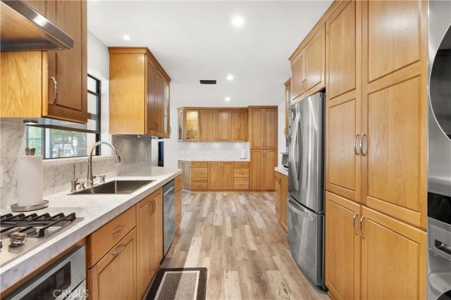 3654 4th Avenue, La Crescenta, CA 91214