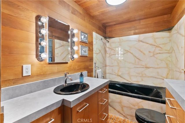 3654 4th Avenue, La Crescenta, CA 91214