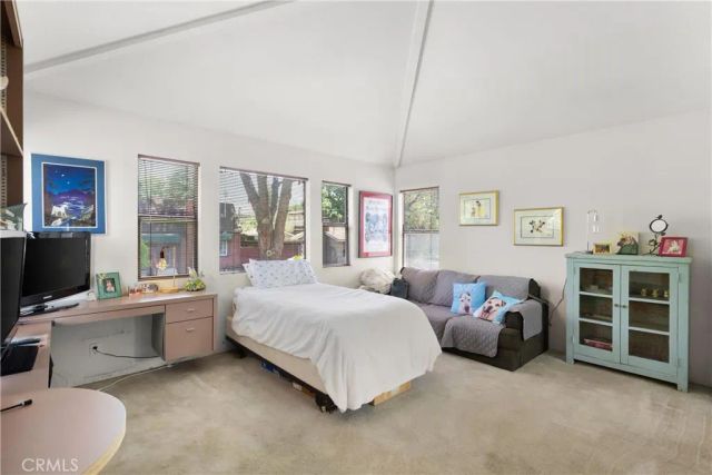 3654 4th Avenue, La Crescenta, CA 91214