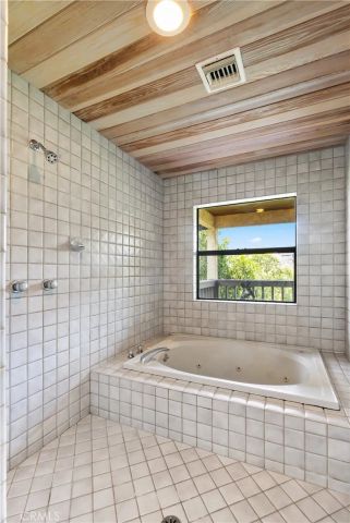 3654 4th Avenue, La Crescenta, CA 91214