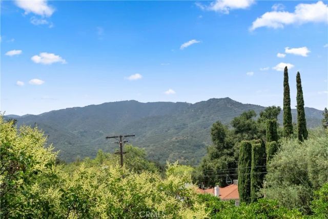 3654 4th Avenue, La Crescenta, CA 91214