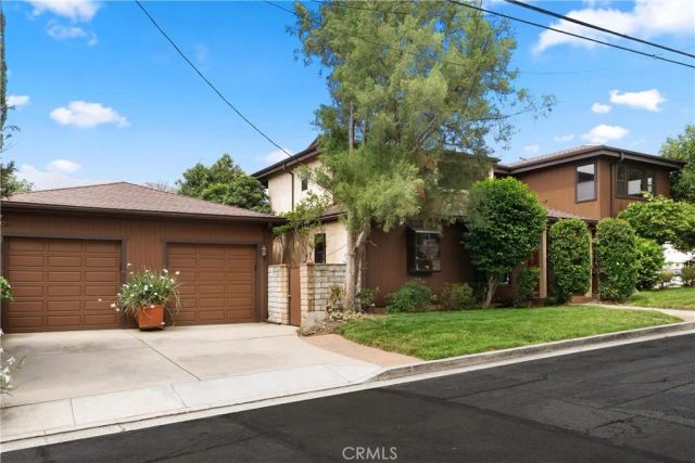 3654 4th Avenue, La Crescenta, CA 91214