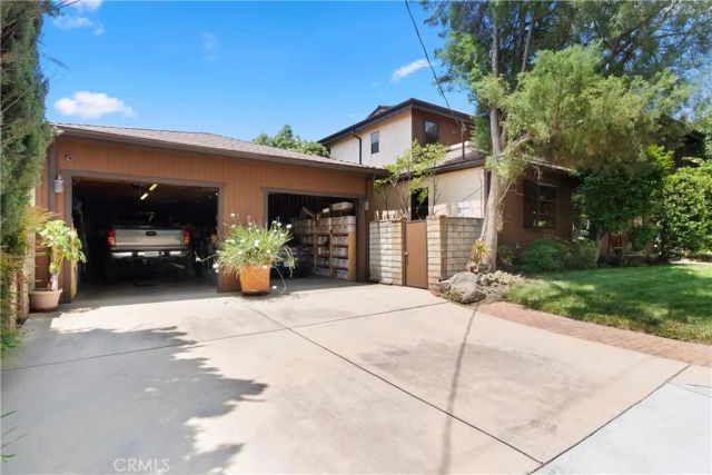 3654 4th Avenue, La Crescenta, CA 91214