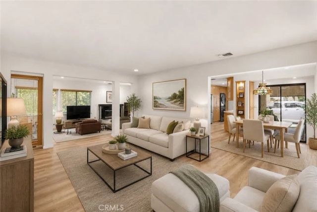 3654 4th Avenue, La Crescenta, CA 91214