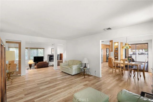 3654 4th Avenue, La Crescenta, CA 91214