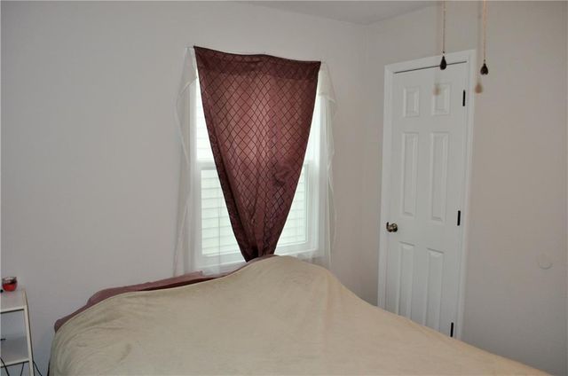 5149 Crest Drive, Kansas City, KS 66106