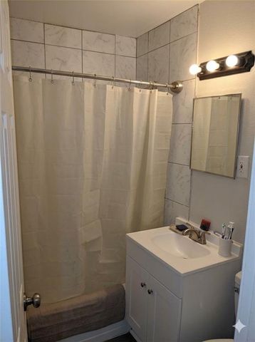 5149 Crest Drive, Kansas City, KS 66106