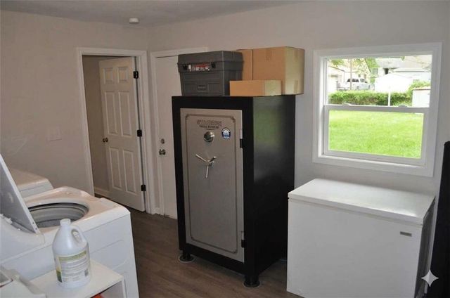 5149 Crest Drive, Kansas City, KS 66106