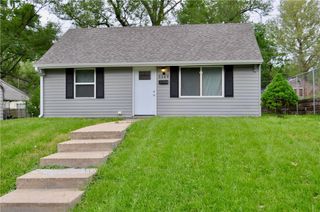 5149 Crest Drive, Kansas City, KS 66106