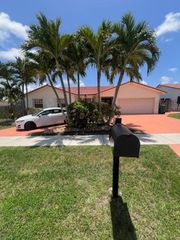 13930 SW 16th Ter, Miami, FL 33175