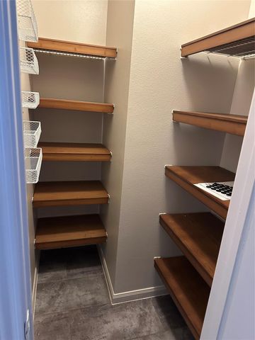 2211 Beacon Light Lane, Fresno, TX 77545