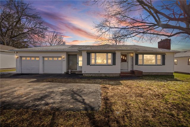 2820 Culver Road, Irondequoit, NY 14622