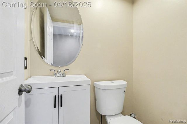 27025 Notre Dame Street, Inkster, MI 48141