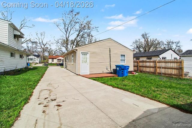 27025 Notre Dame Street, Inkster, MI 48141