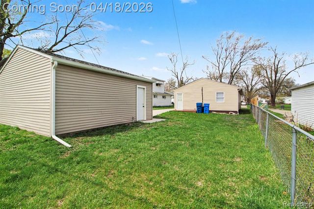 27025 Notre Dame Street, Inkster, MI 48141