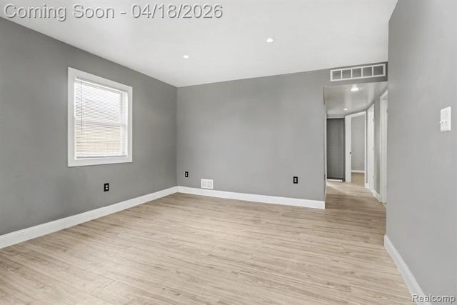 27025 Notre Dame Street, Inkster, MI 48141