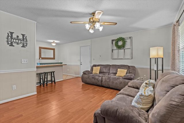 216 Petunia Drive, Taylor, AL 36301