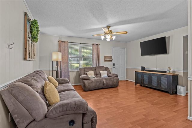 216 Petunia Drive, Taylor, AL 36301