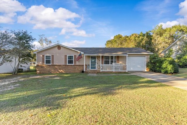 216 Petunia Drive, Taylor, AL 36301