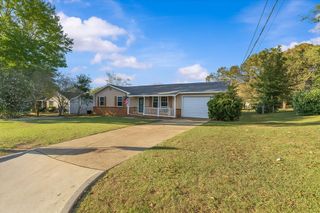 216 Petunia Drive, Taylor, AL 36301