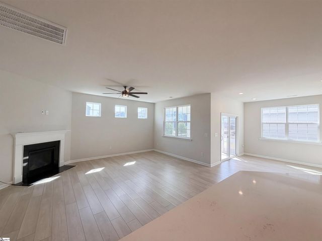 142 Magnolia Street, Woodruff, SC 29388