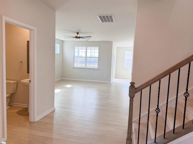 142 Magnolia Street, Woodruff, SC 29388