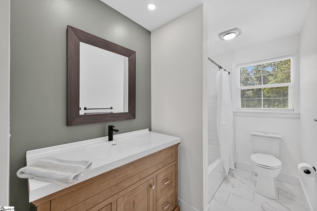 240 Clemson Road, Greenville, SC 29611