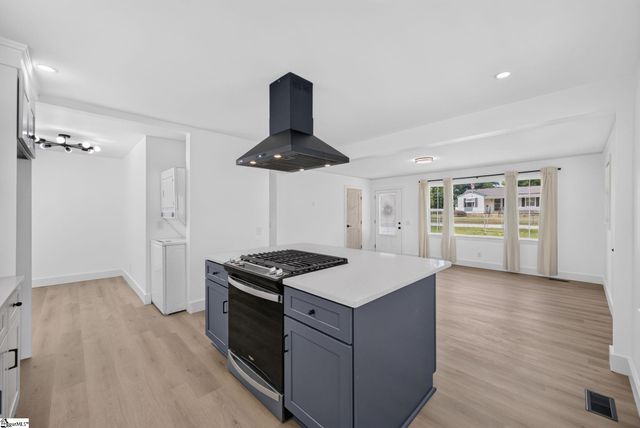 240 Clemson Road, Greenville, SC 29611