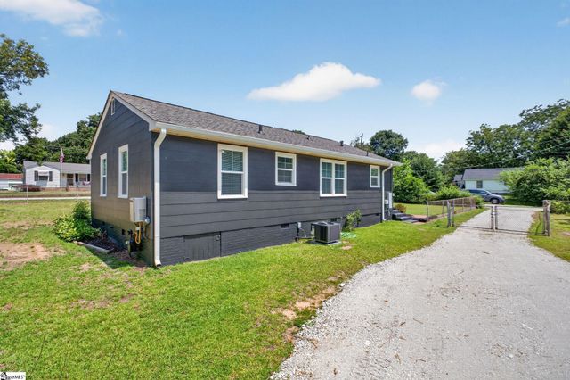 240 Clemson Road, Greenville, SC 29611