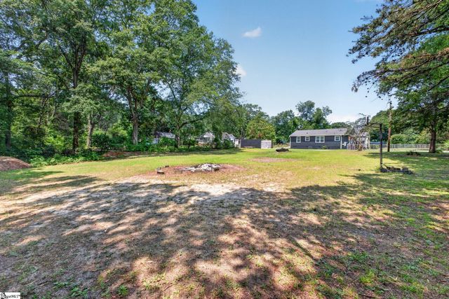 240 Clemson Road, Greenville, SC 29611