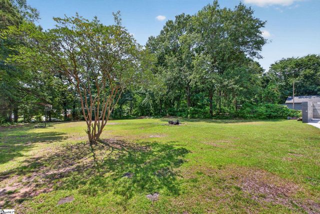 240 Clemson Road, Greenville, SC 29611