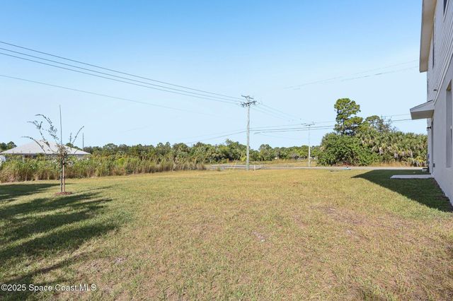 2910 Dagget Avenue SE, Palm Bay, FL 32909