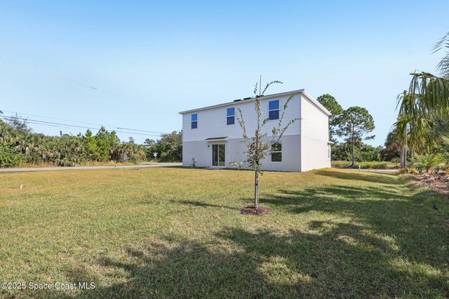 2910 Dagget Avenue SE, Palm Bay, FL 32909