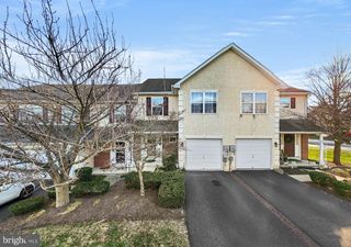 1050 SQUARE DR #2, Phoenixville, PA 19460
