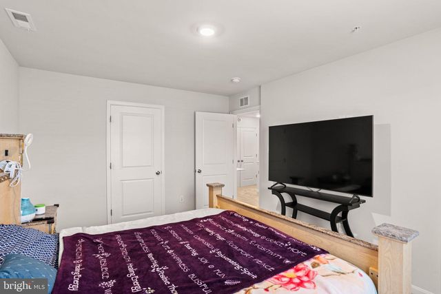 310 MAPLE RUN DR, York, PA 17404