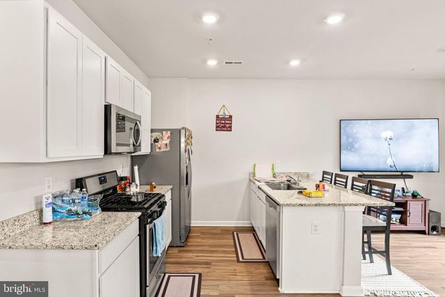 310 MAPLE RUN DR, York, PA 17404