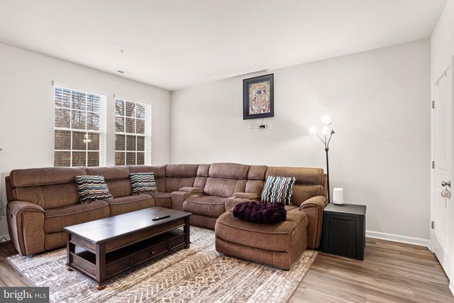 310 MAPLE RUN DR, York, PA 17404