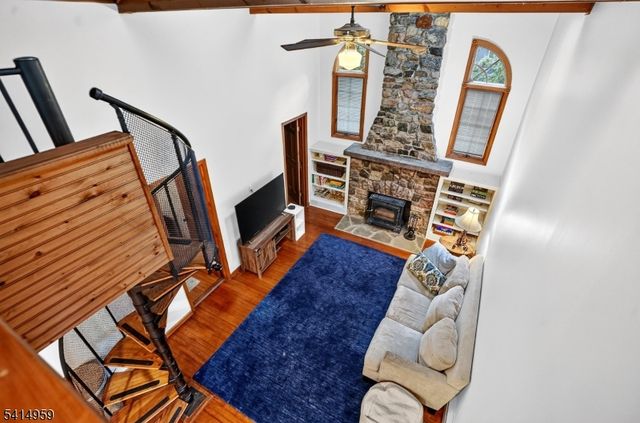 106 Demarest Rd, Bloomingdale Boro, NJ 07403